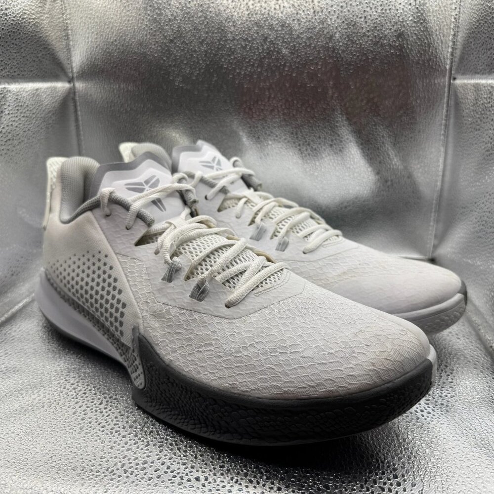 Size‎ 13 Nike Kobe Bryant Mamba Fury White Platinum Gray Mens Shoes CK2087-100